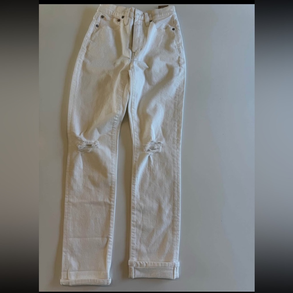 Madewell new with tags size 23 high rise white slim boy jean